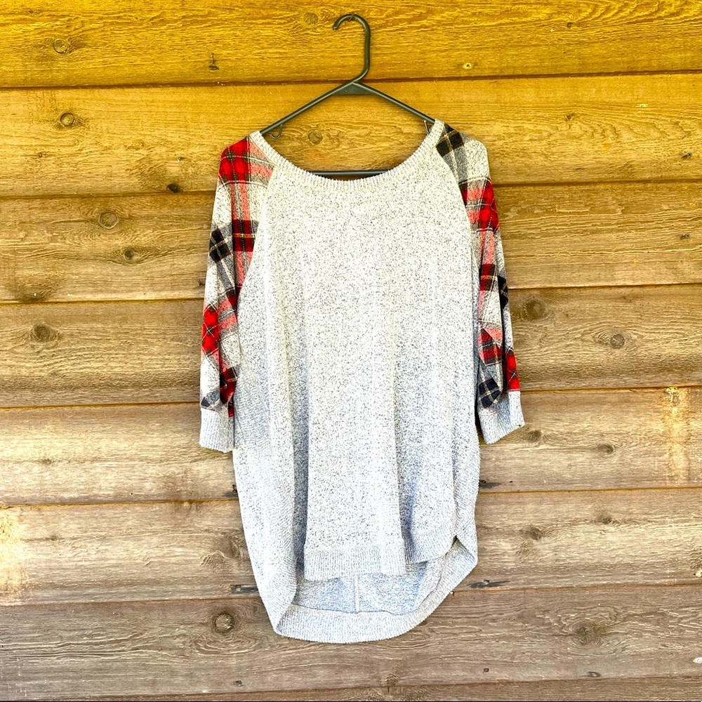 Maurice’s plaid 3/4 shirt